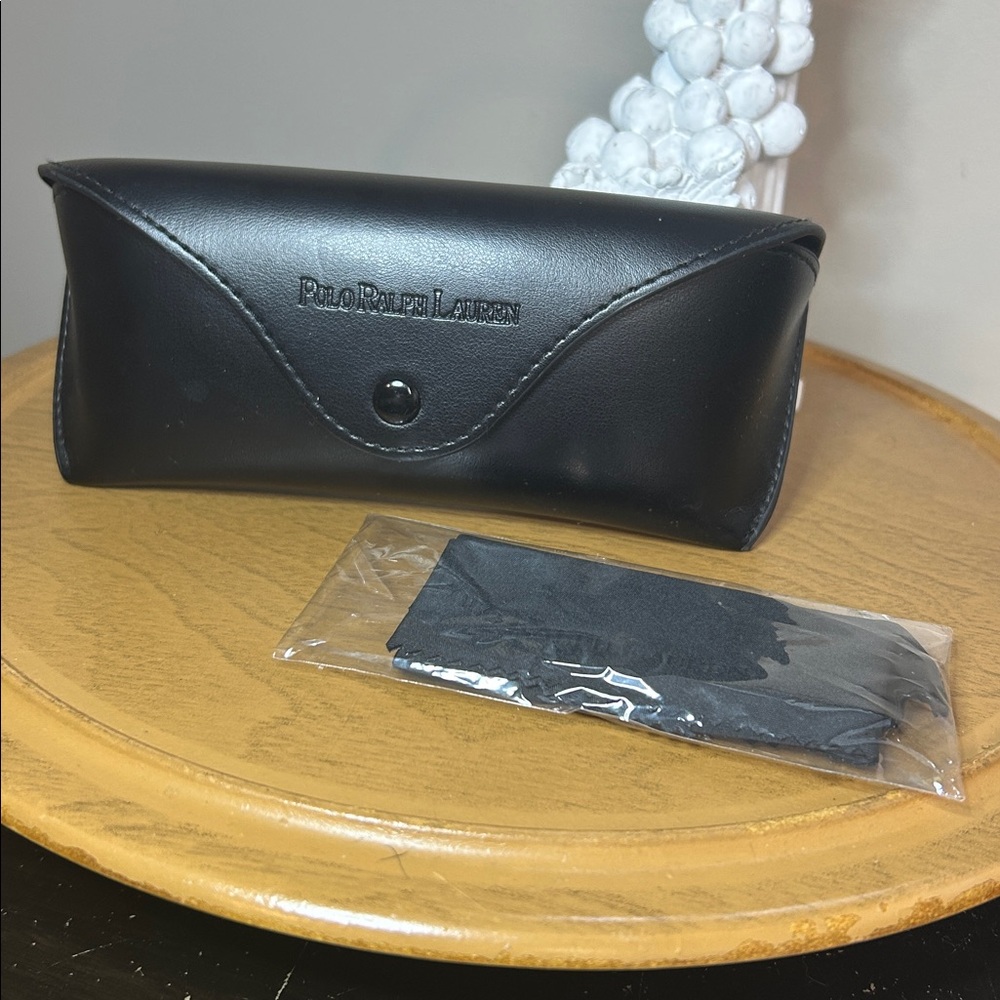 Polo Ralph Lauren Hard Eyeglass Case Black with Cleaning Cloth‎
